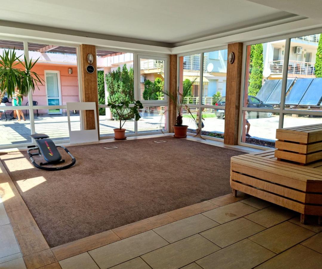 Apartament Relax Wellness Studio Hajdúszoboszló Zewnętrze zdjęcie