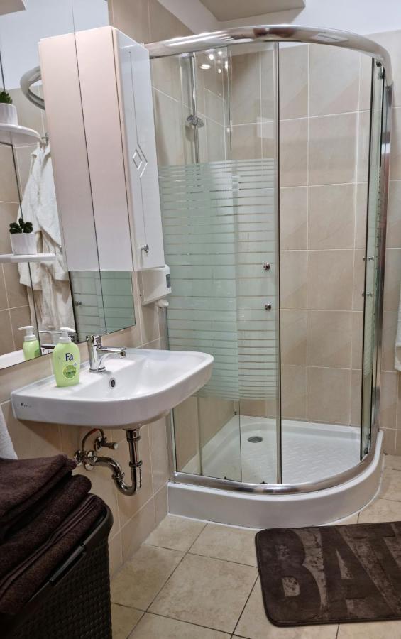 Apartament Relax Wellness Studio Hajdúszoboszló Zewnętrze zdjęcie